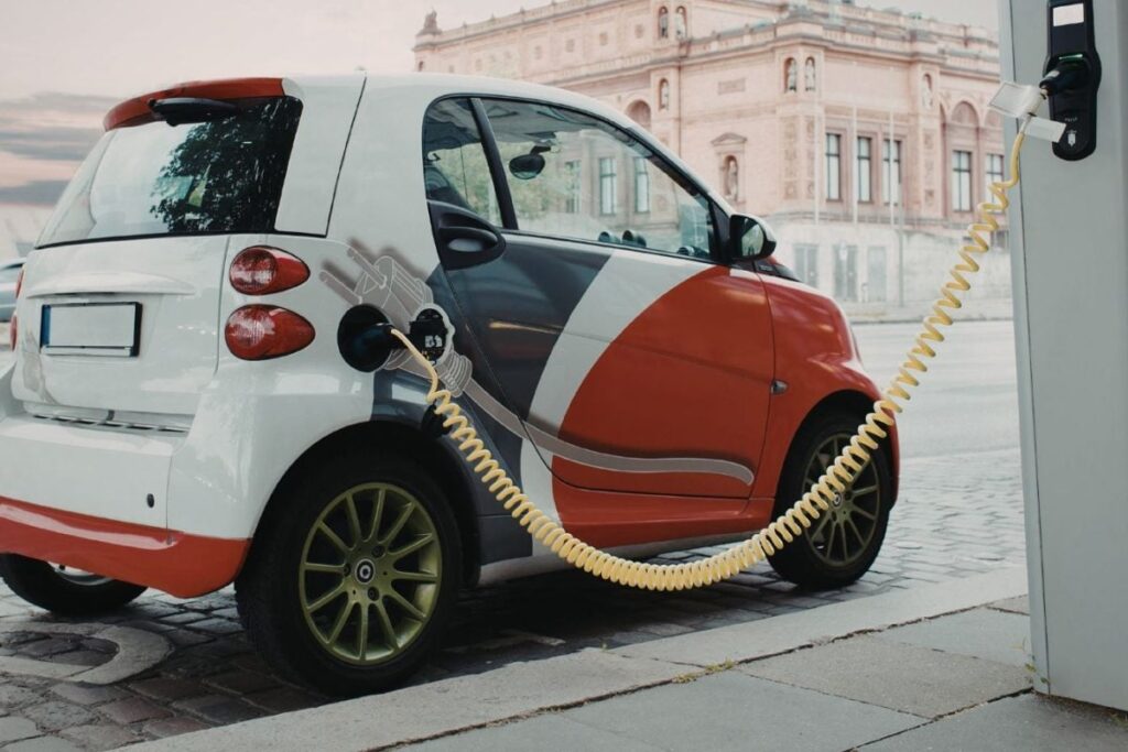 13,000 EVs Registered In Bengaluru In A Day: Tax Change, Fuel Costs Drive Surge