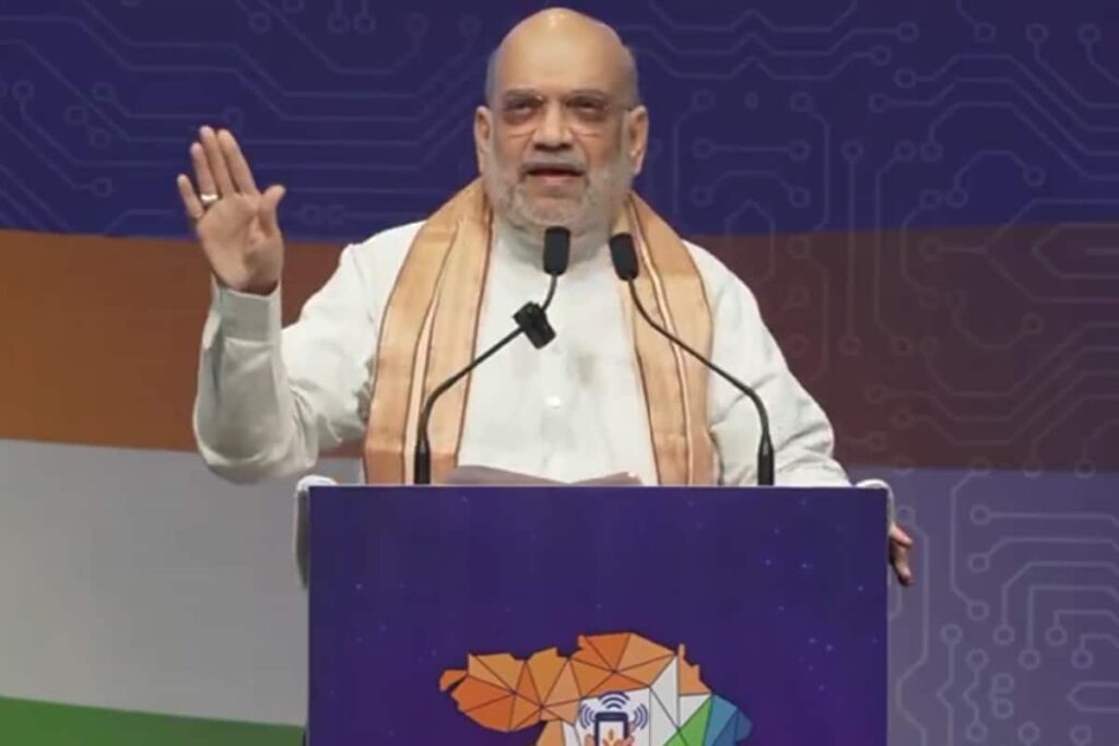 Amit Shah Slams Mamata Banerjee, Her Nephew Abhishek: 'Leaders Of Gang That Wants To Divide Bengal'