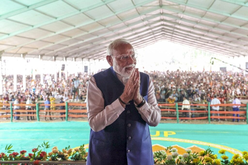 PM Modi Pens Open Letter In Bangla, Tells Voters ‘Serving Bengal Is My Duty’ In Final Campaign Push