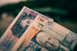 Indian Rupee Vs UK Pound: See How Far Rs 100 Can Take You In London