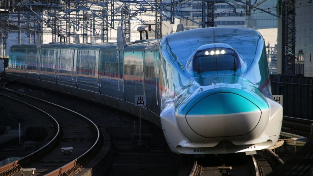 Running Late By 5 Minutes? In Japan, You’ll Get A Formal Apology For That