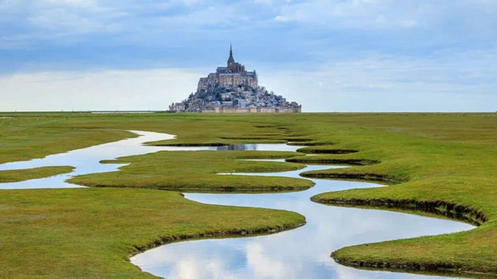 This French Island Disappears Twice A Day And Has Done So For Over 1,300 Years