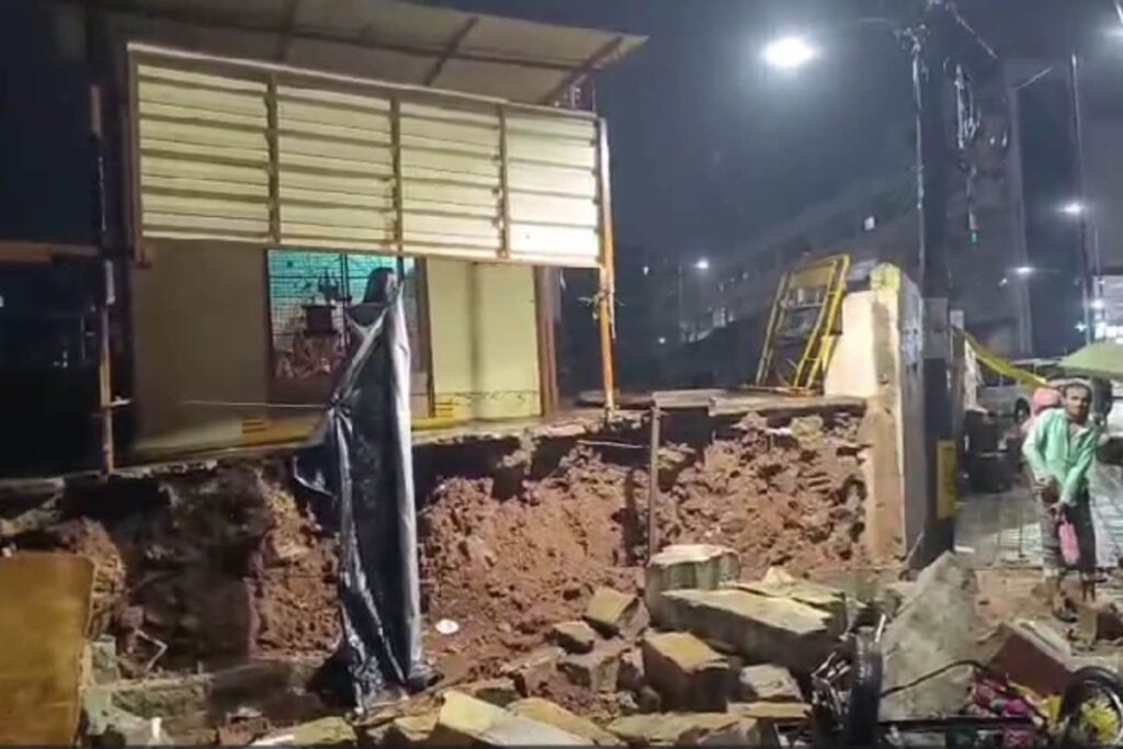 Bengaluru Battered By Violent Summer Storm: Wall Collapse Kills 7, Roads Cave In, Offices Flooded