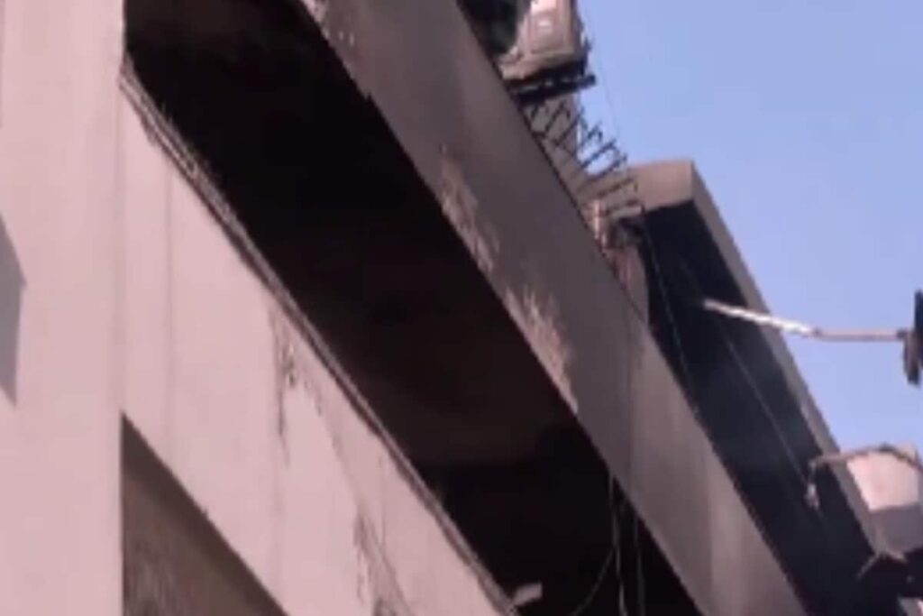 9 Killed, Over 10 Rescued As Fire Breaks Out At Building In Delhi's Vivek Vihar
