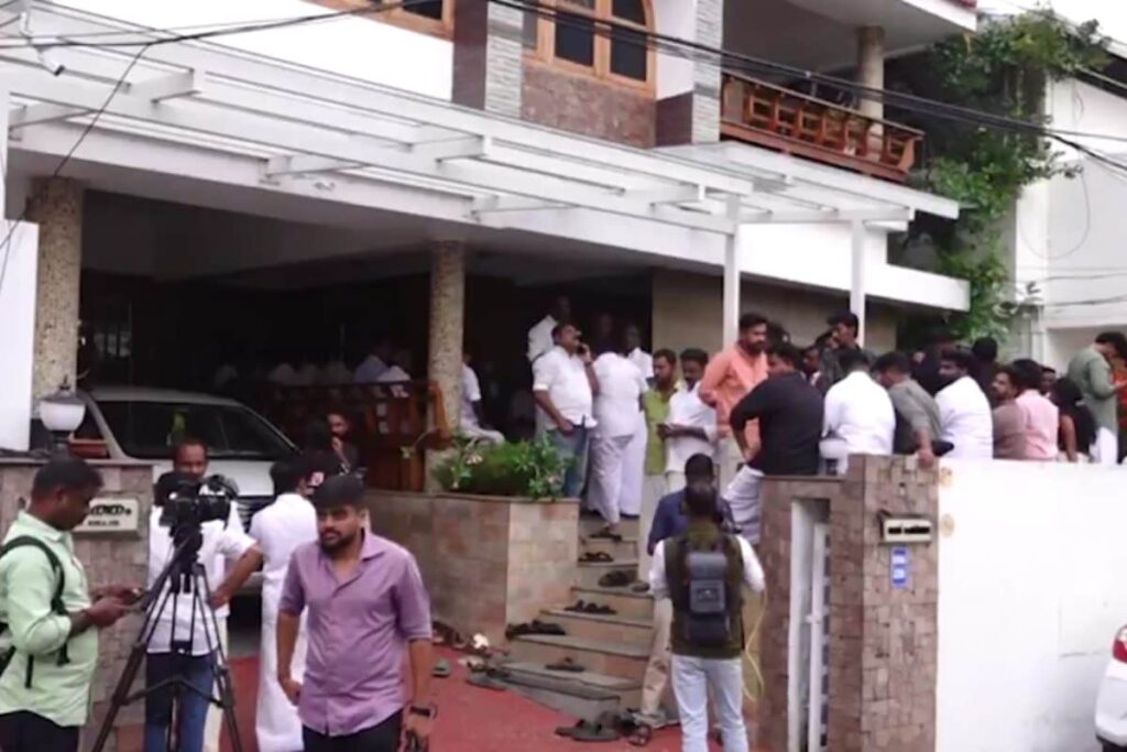 Supporters Gather Outside Satheesan, Chennithala Homes As Congress Finalises Kerala CM Face