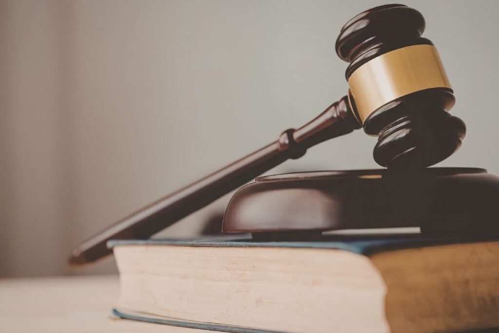 Himachal Pradesh HC Raps Husband For Misusing Maintenance Deal After Evicting Wife, Child