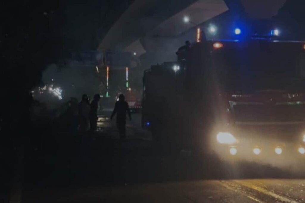 Ambulance Engulfed In Fire Near Moti Bagh, No Injuries Reported | Video