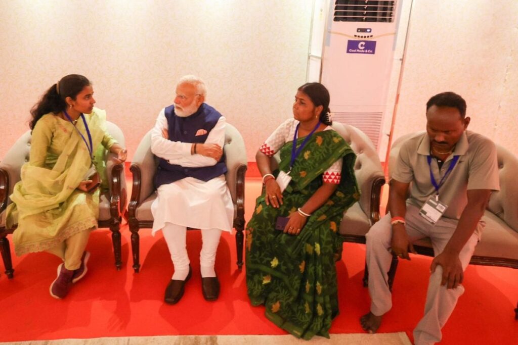 PM Modi Meets Families Of Slain BJP Workers After Bengal Swearing-In Ceremony