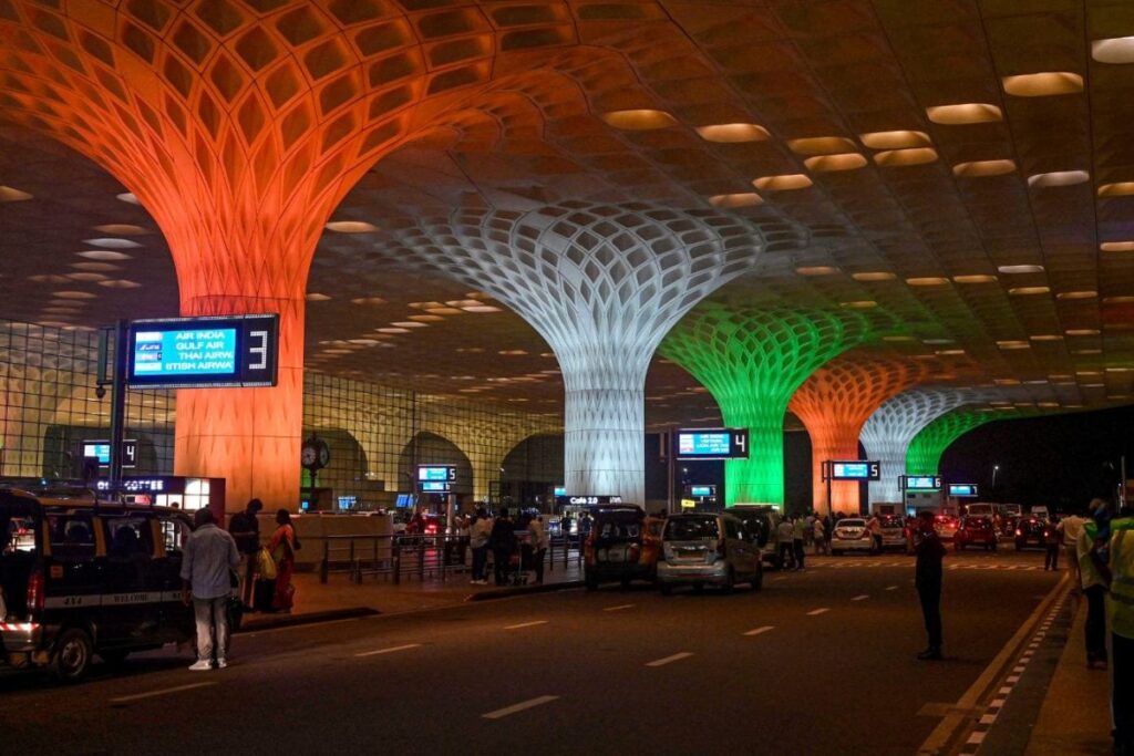 Mumbai Runways Shut At 11 AM — Emirates, Air India, British Airways Scramble To Rebook | All You Need To Know